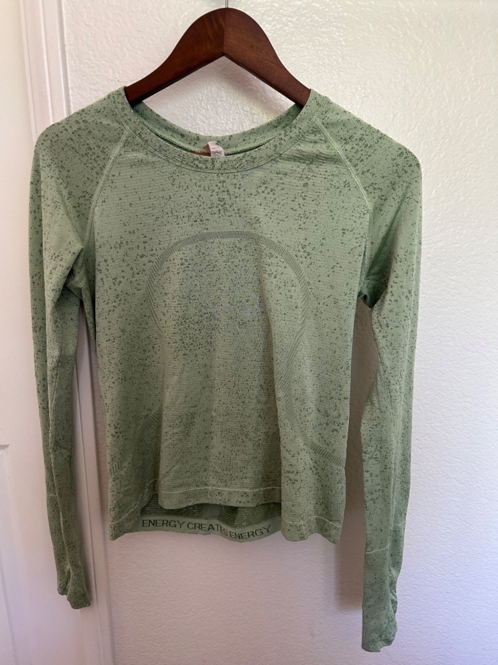 Lululemon Swiftly Tech long sleeve size 8 - Picture 3 of 7